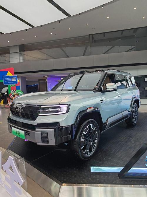 佛山254比亚迪方程豹硬派越野的爆款，英菲尼迪35周年与你共成长